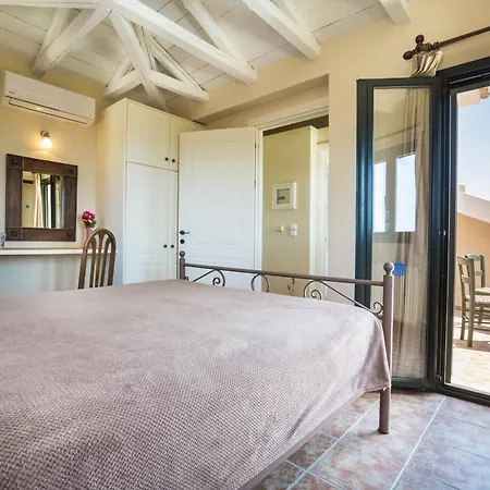 וילה Iro ארגוסטולי